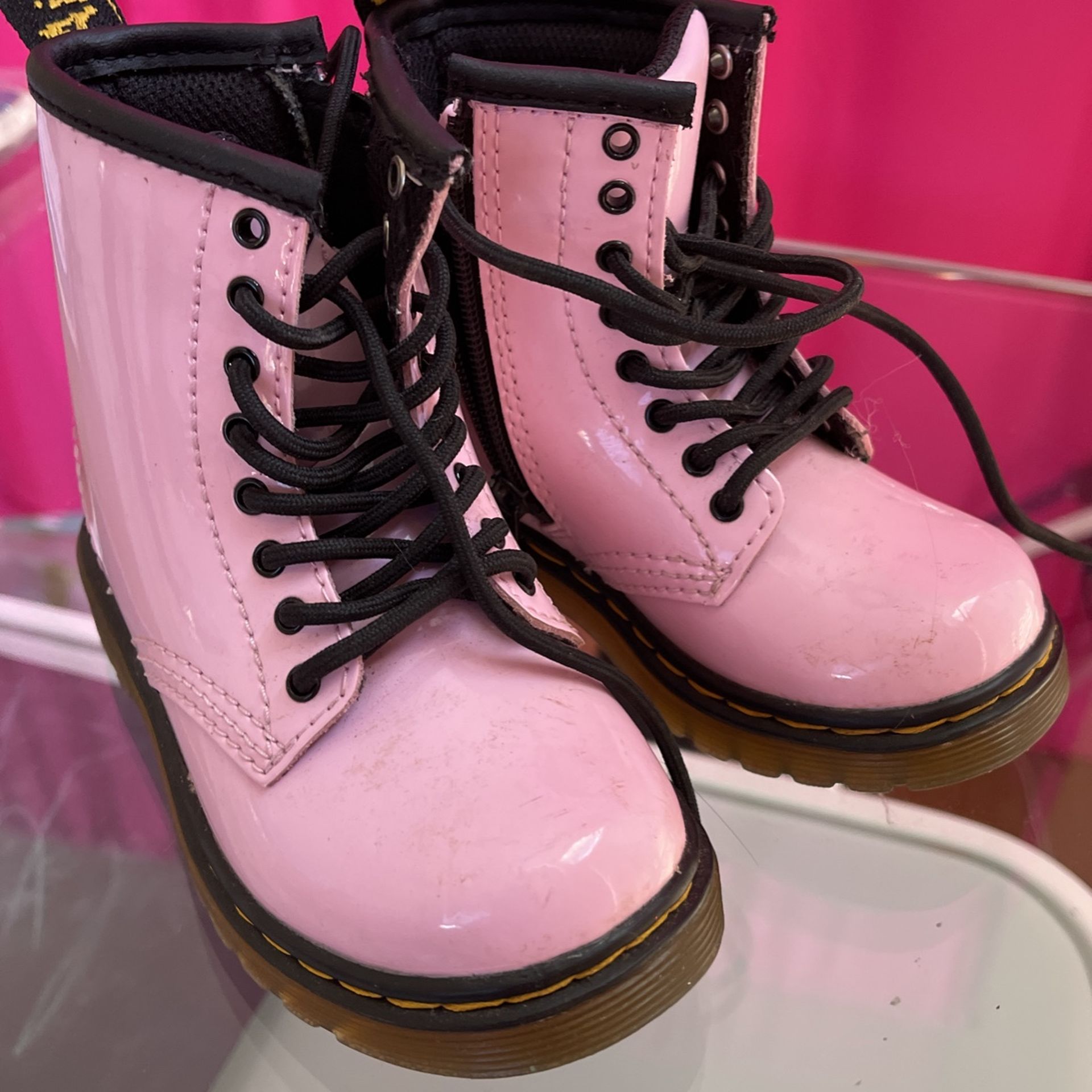 Girls Dr martens Pink Boots Size 7 Like New 