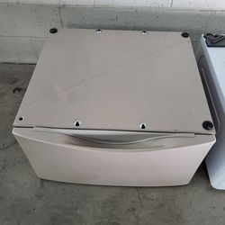 Whirlpool/Kenmore/KitchenAid Laundry Pedestal