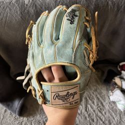 Baby Blue Rawlings HoH Baseball Glove