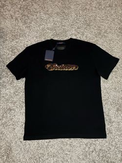 Lv shirt size L