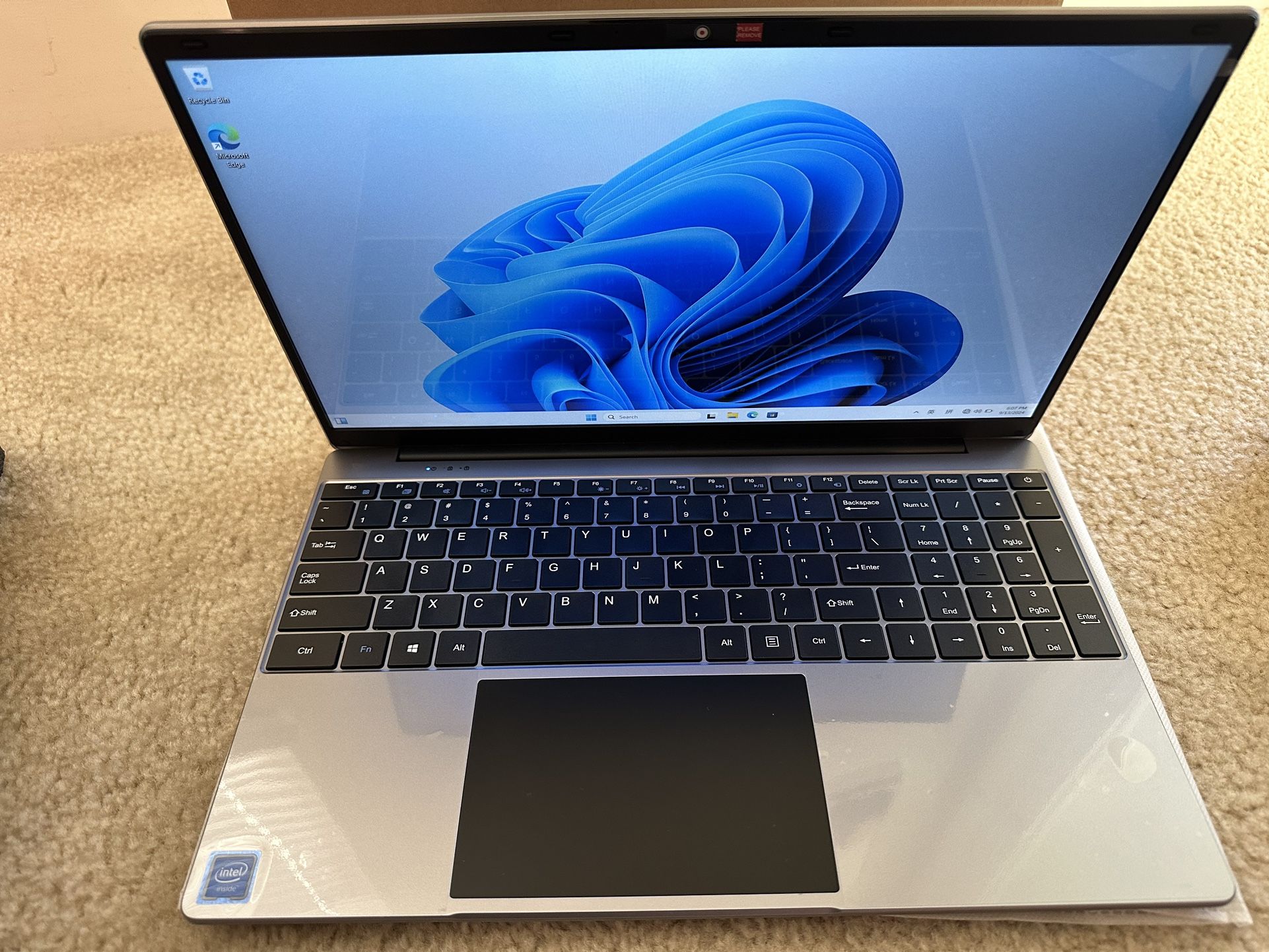 Laptop Computer Brand New (send me offer )