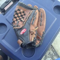 Rawlings Softball Glove