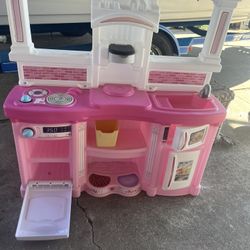 Pink Toy Kitchen