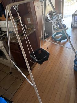 Baby swing
