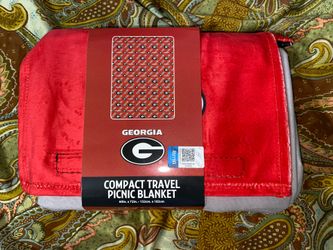 NCAA Georgia Bulldogs Compact Travel Picnic Blanket