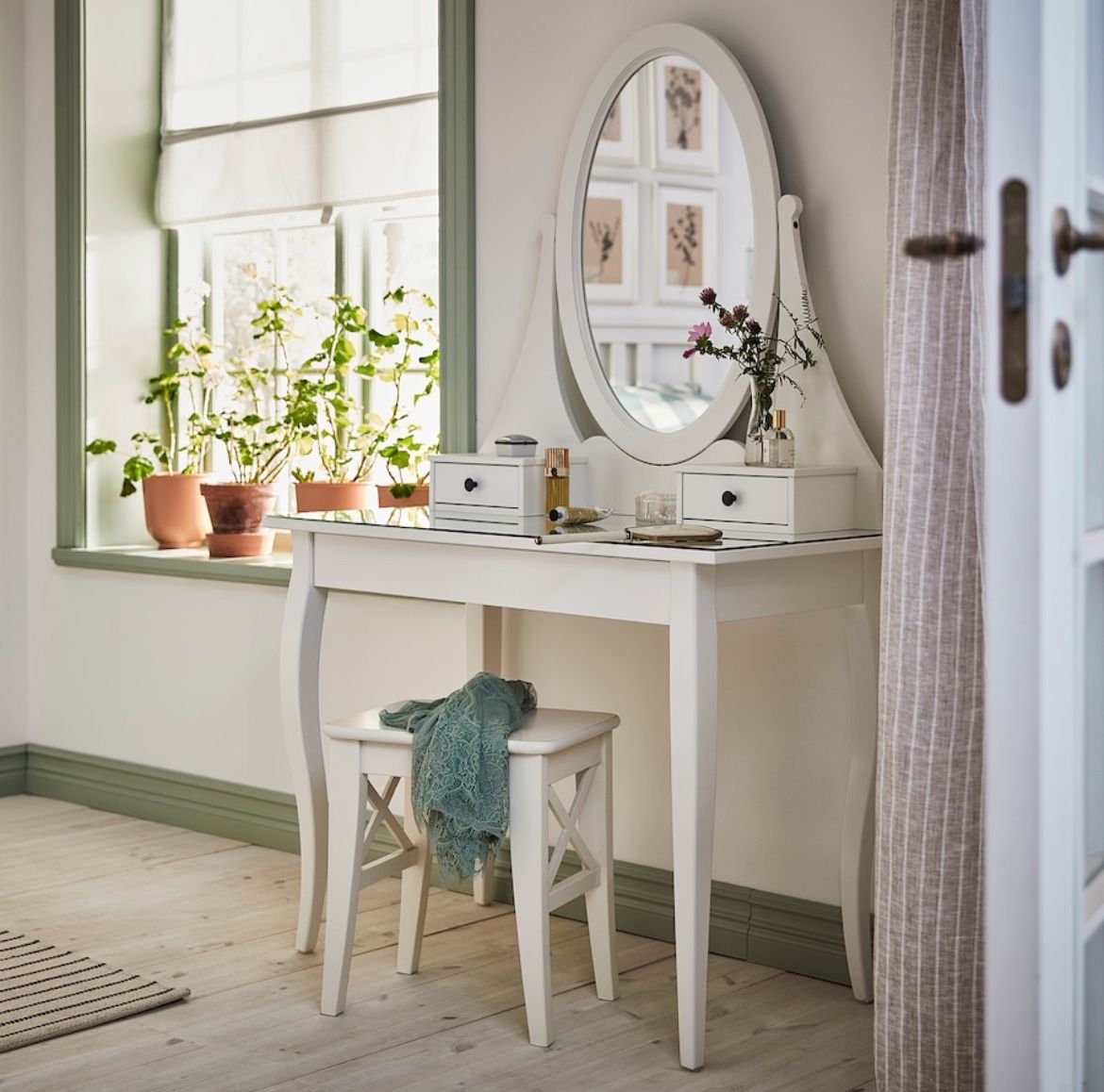 Hemnes Dressing Vanity Desk with Mirror and Lights by IKEA