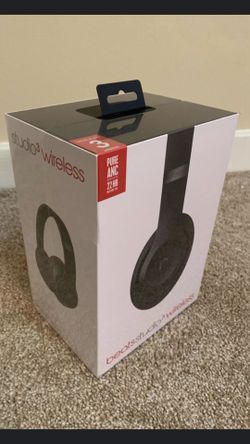 Brand new sealed Beats studio 3 noise canceling