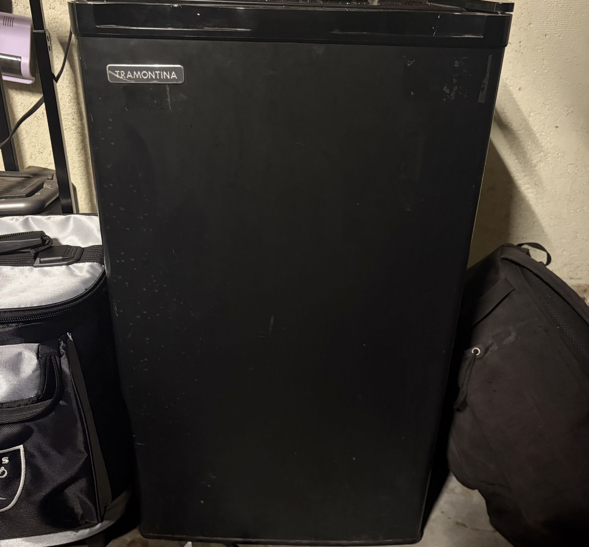 Mini Fridge 