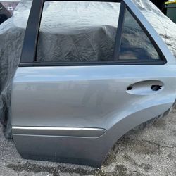 06-11 Mercedes W164 ML450 Rear Left Driver Side Exterior Door Shell C792 OEM