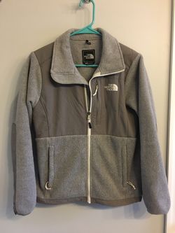 Women’s north face jacket