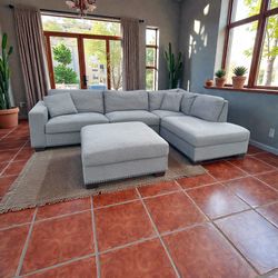 Sectional Sofa 