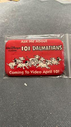 Vintage WALT DISNEY 101 DALMATIANS Button, Pinback