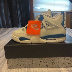 Air Jordan 4