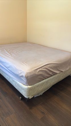 Queen size bed