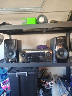 Definitive Technology SM55 Bookshelf Speakers – High-End StudioMonitor Series • Bi-Amp / Bi-Wire Ready