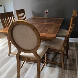 Dining Room Set 6 Chairs 66 X 40. 84 X 40 With Leaf