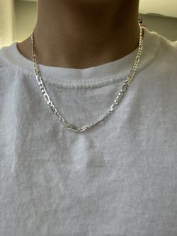 925 Sterling Silver Diamond-Cut Figaro Necklace 