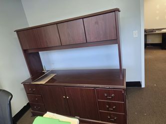 Credenza w/Hutch