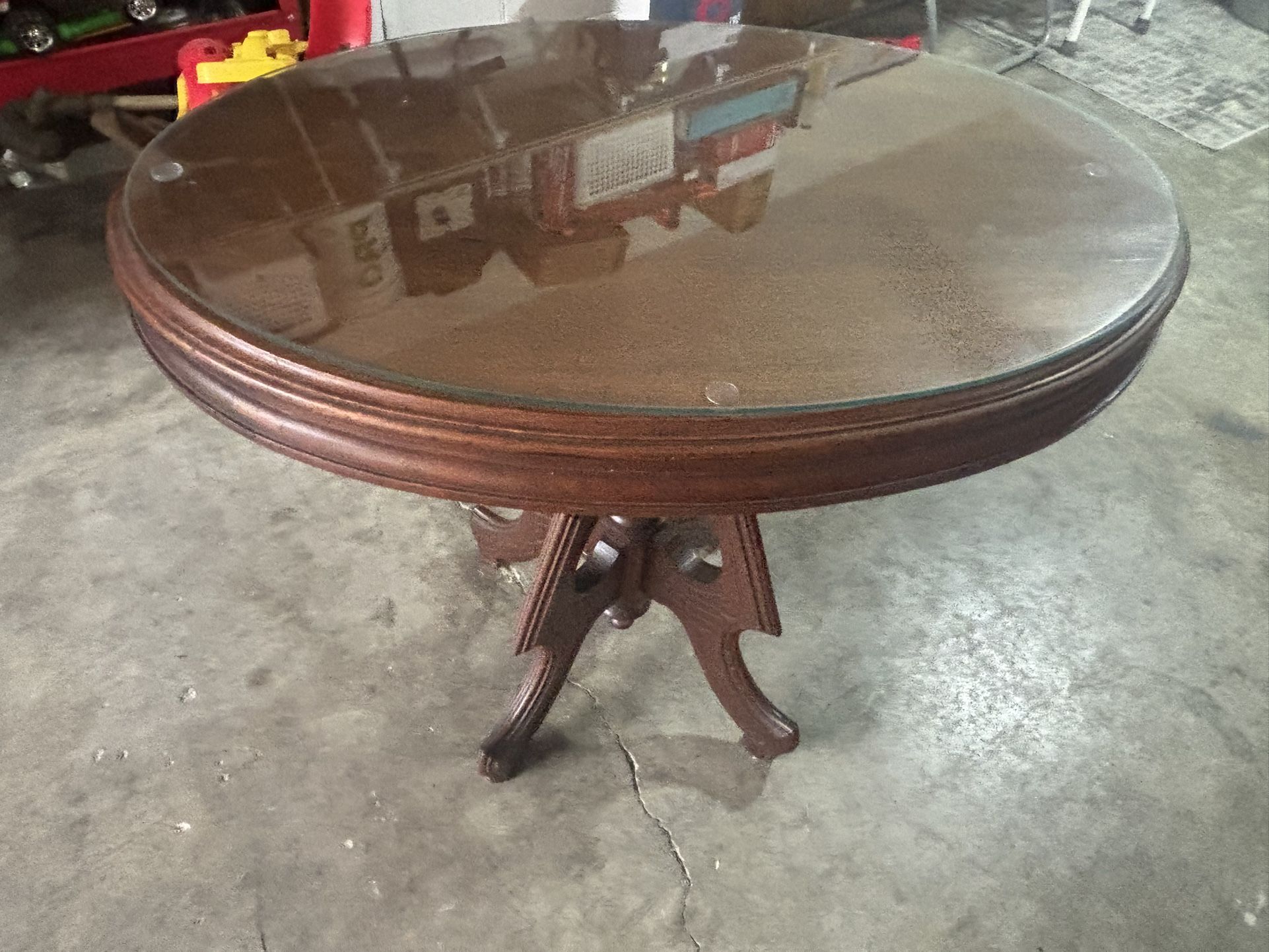 The Victorian  Vintage Parlor Or Lamp Table 