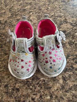 Toddler Girls Size 5 Sneakers