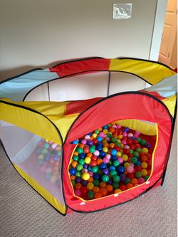 Ball Pit with Balls