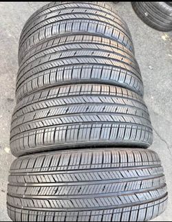 Vendo 6’275/45/R22 instacion y balance las 4 llantas por $170