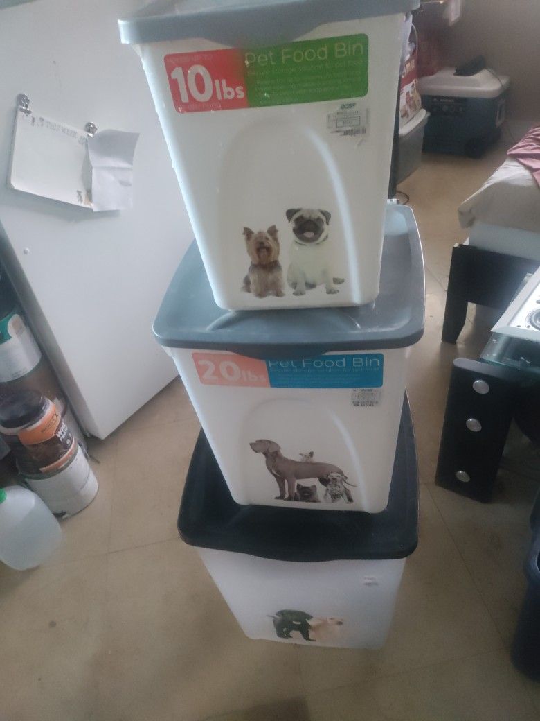 3 Containers For Dog Or Cat Food