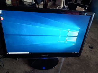 Samsung 24" monitor with HDMI and power cables works good