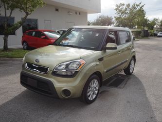 2012 Kia Soul +