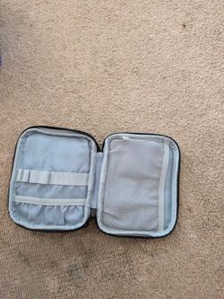 Crochet hook storage