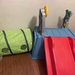 Little Tikes Store And Slide Playset