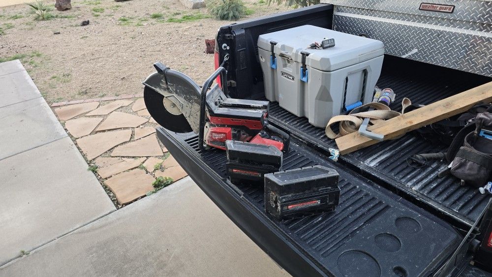 Milwaukee 14" Cut Off Saw