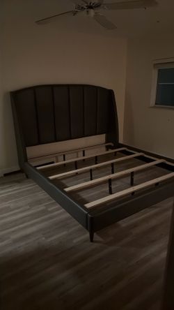 KING SIZE BED HEADBOARD & FRAME