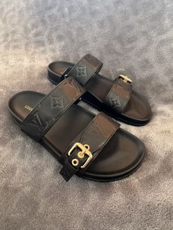 LV Sandals/Slides ⭐️