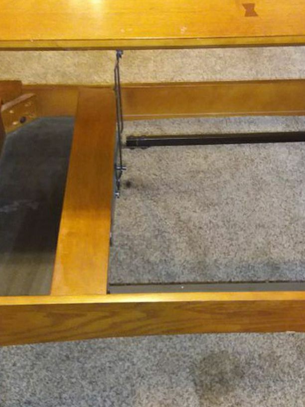 Coffee Table With A Lift