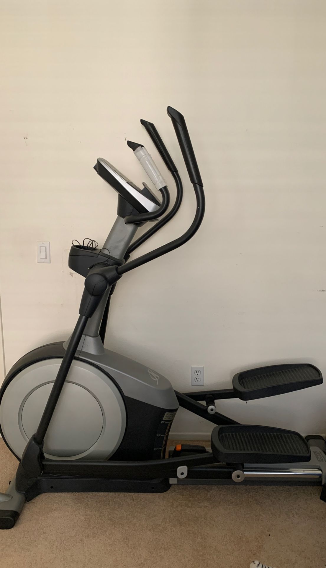 DEAL PENDING. NordicTrack E 5.7 Elliptical in pristine condition.
