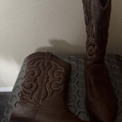 Size 1 Cowgirl Boots 