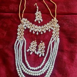 Kundan Jewelry Setwith Bangles 