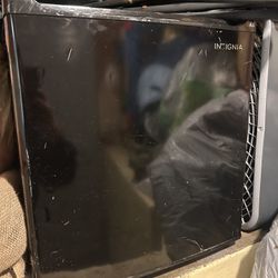 Insignia Mini Fridge 