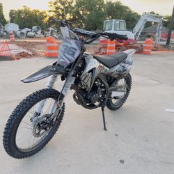APOLLO RFZ 250CX MOTOCROSS 