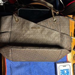Michael Kors bag and wallet