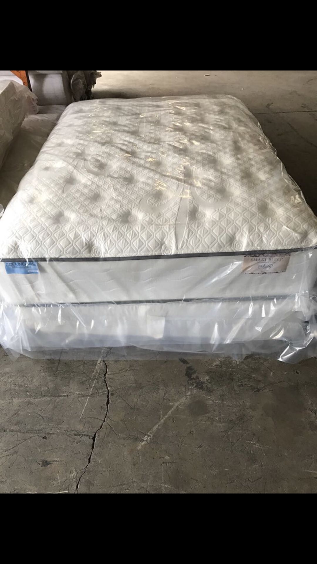 Delivery free new mattress in the plastic