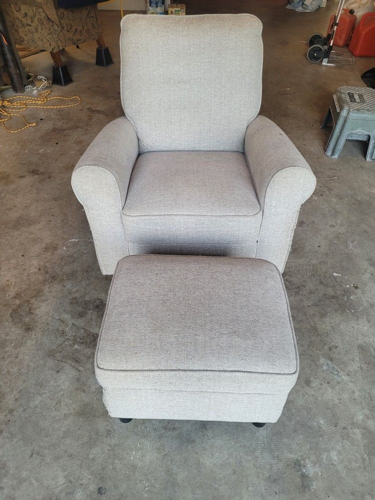 Swiveling Rocker Chair