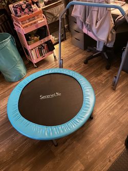 Mini Trampoline with detachable handle