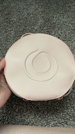 Makeup bag