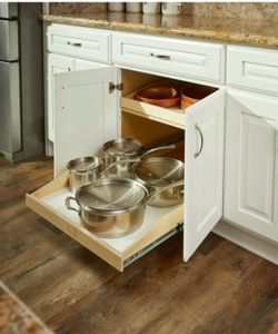 Sliding shelves