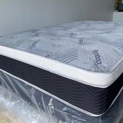 King Euro Bamboo Pillow Top!•••