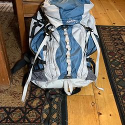 Kelly Coyote 4500 W Backpack