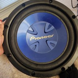10" Pioneer Speaker. ,TV Wall Mount