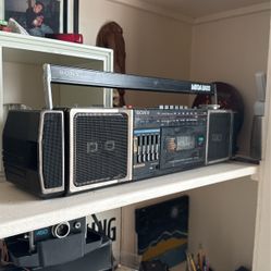 Classic Vintage  Retro Old School Sony Boom Box